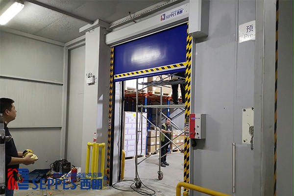 上海物流园内部快速卷帘门2 上海物流园内部快速卷帘门2