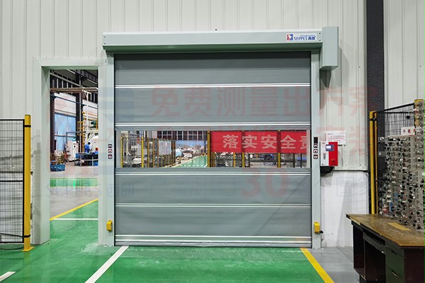 设备运输通道口快速卷帘门1 设备运输通道口快速卷帘门
