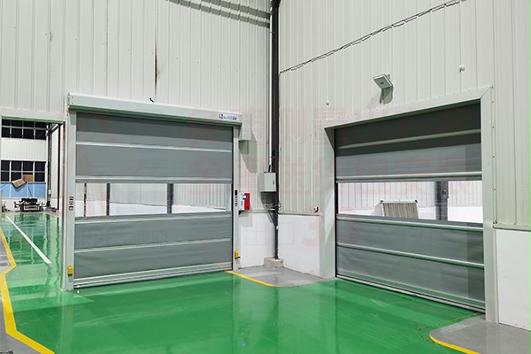 设备运输通道口快速卷帘门2 设备运输通道口快速卷帘门