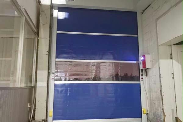 自贸区厂房车间的高效快速门1 自贸区厂房车间的高效快速门