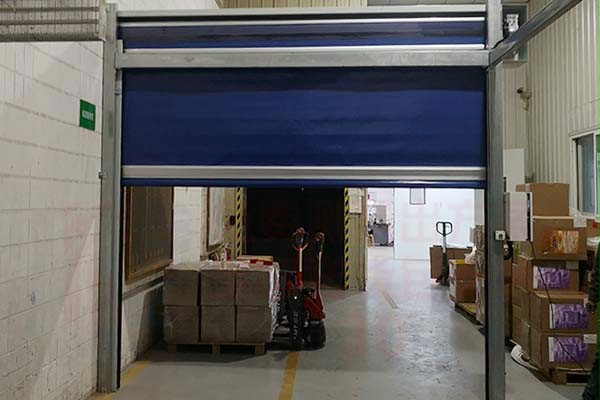 自贸区厂房车间的高效快速门2 自贸区厂房车间的高效快速门