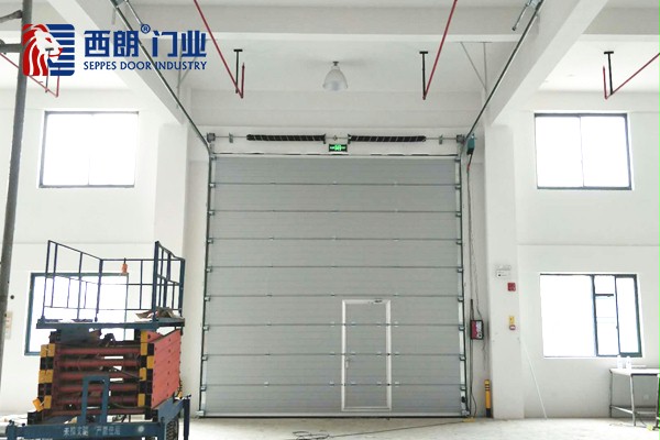 翻板电动提升门 翻板电动提升门